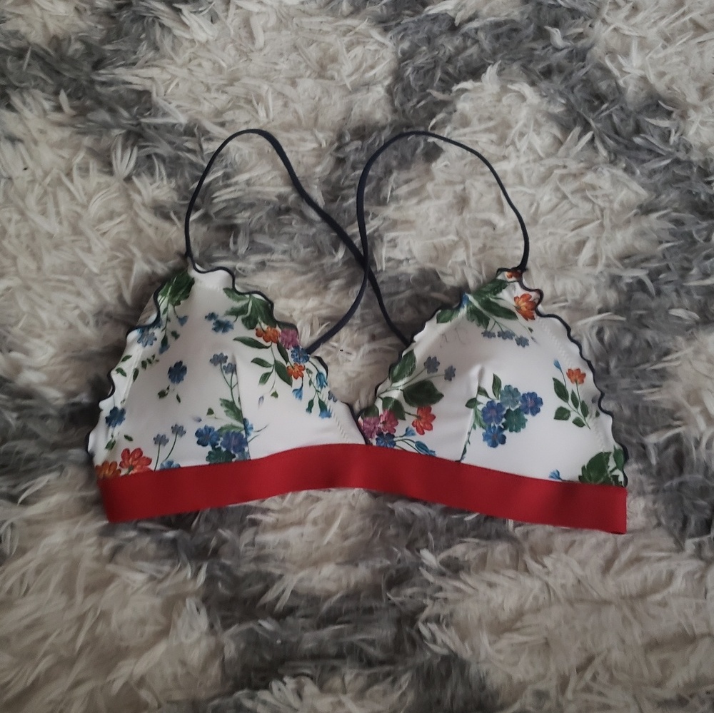 H&M white floral bikini top 6
